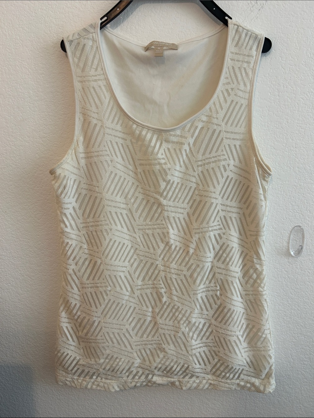 Banana Republic Sleeveless Ivory Geometric Knit Tank Top